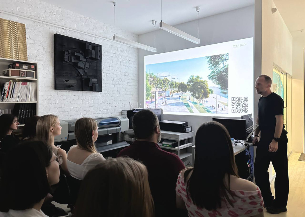 Anatoly Mosin gave a lecture to students on the results of the ARCH Moscow 